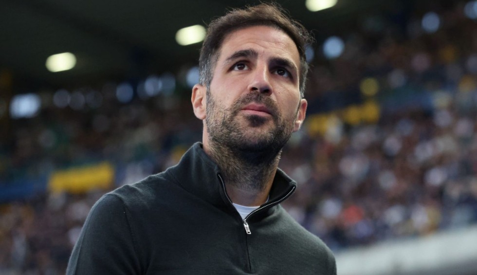 Κόκκινος: Πιθανό διπλό η Κόμο του Φάμπρεγας