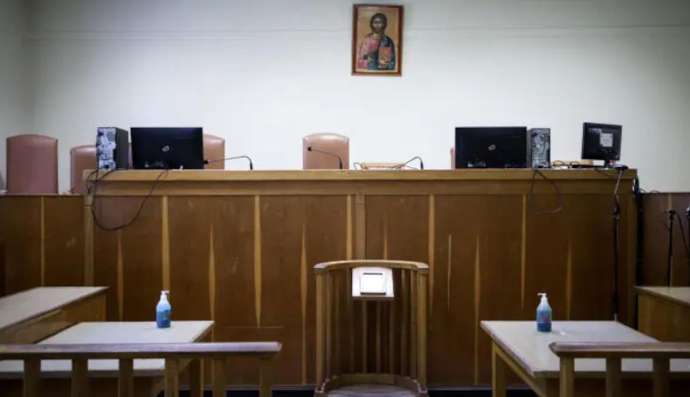 A generic square placeholder image with rounded corners in a figure.