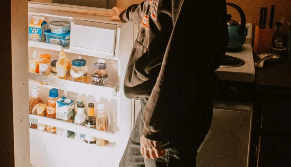 A generic square placeholder image with rounded corners in a figure.