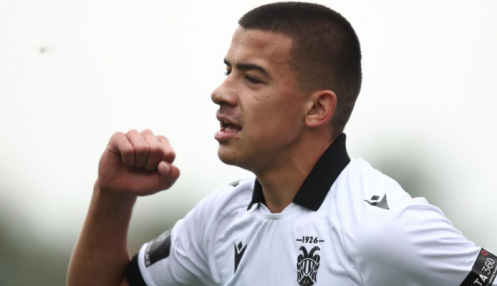 A generic square placeholder image with rounded corners in a figure.