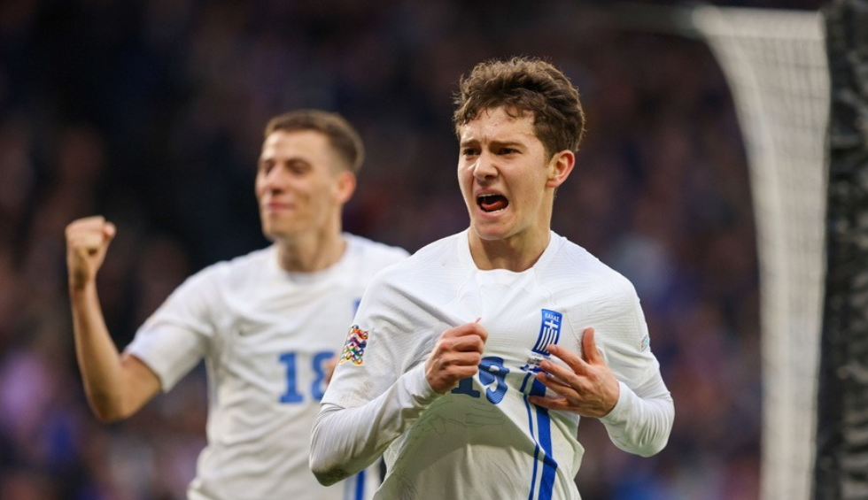 A generic square placeholder image with rounded corners in a figure.