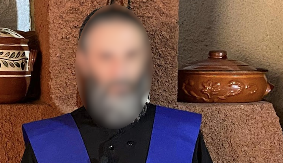 A generic square placeholder image with rounded corners in a figure.