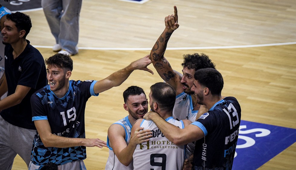 A generic square placeholder image with rounded corners in a figure.