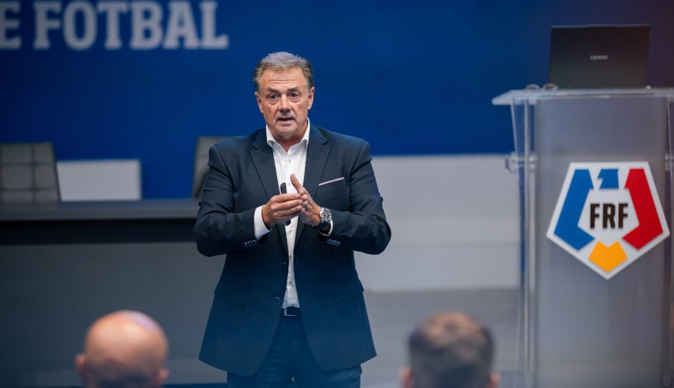 Oι… «Ιππότες» του Κύρου Βασσάρα