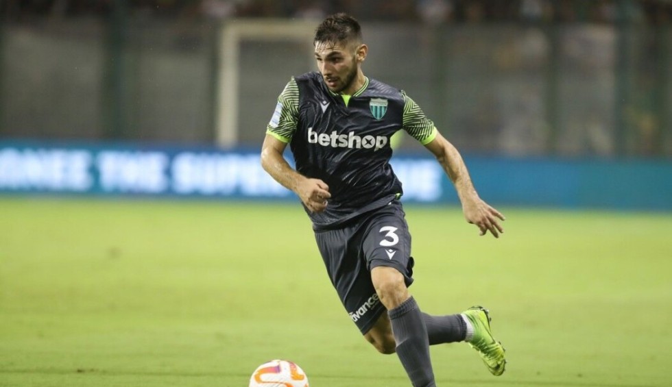 A generic square placeholder image with rounded corners in a figure.