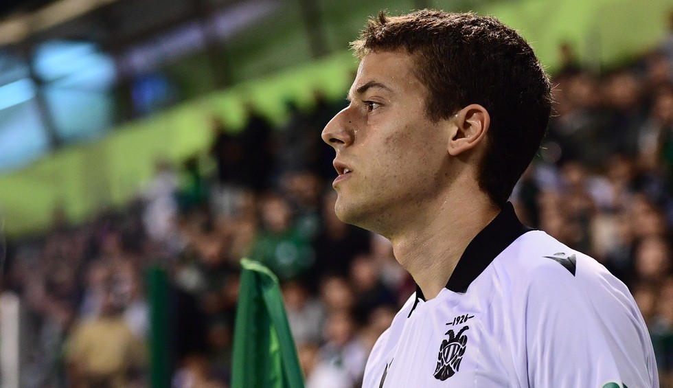 A generic square placeholder image with rounded corners in a figure.