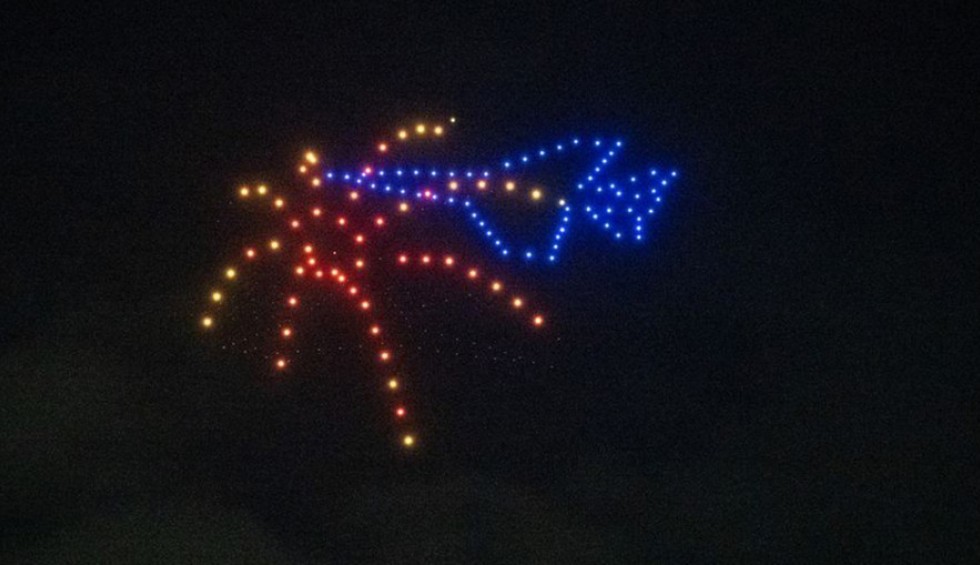 A generic square placeholder image with rounded corners in a figure.