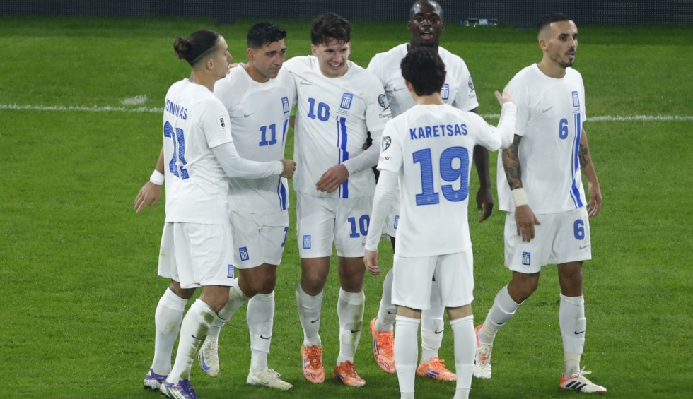 Αρχηγική ομιλία Μπακασέτα: «Ό,τι κι αν γίνει, είμαστε μαζί»