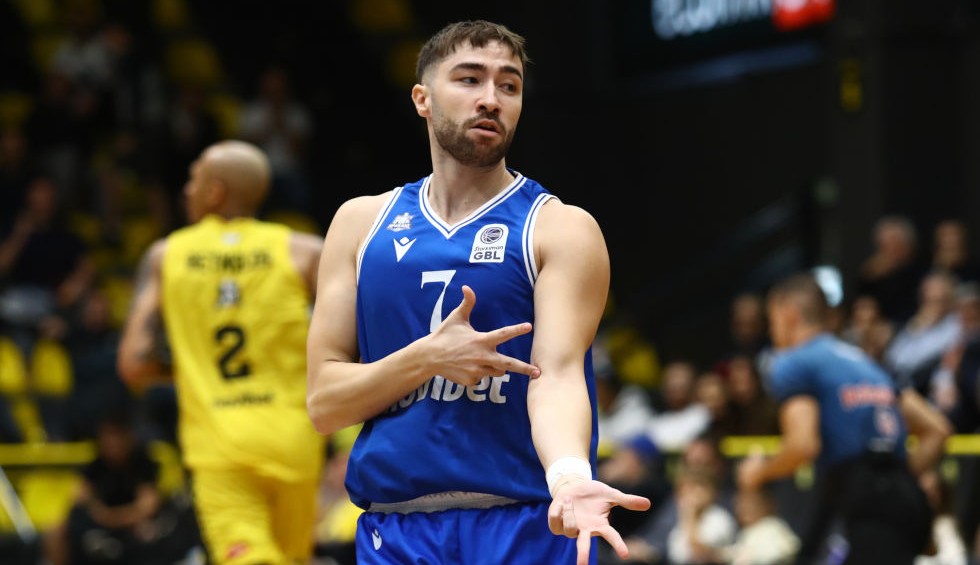 Οι καλύτερες φάσεις: Με Τσιακμά και Σμιθ το Top-10 της GBL