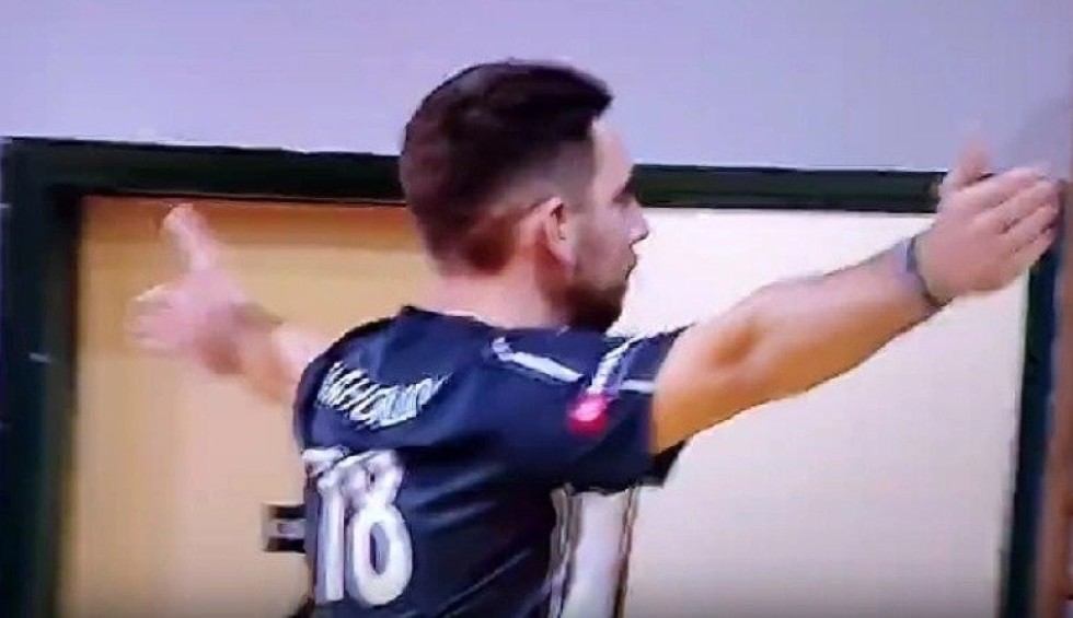 A generic square placeholder image with rounded corners in a figure.