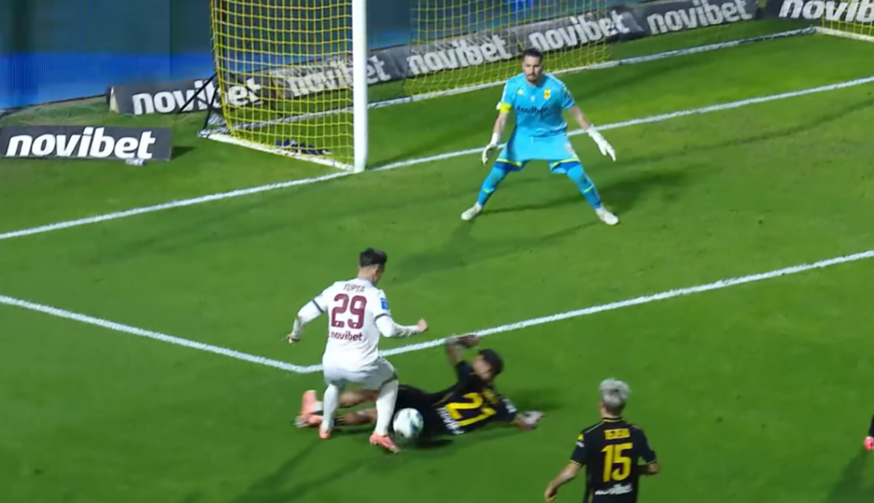 Άρης: Οι επαναλαμβανόμενες αδυναμίες στα δεξιά