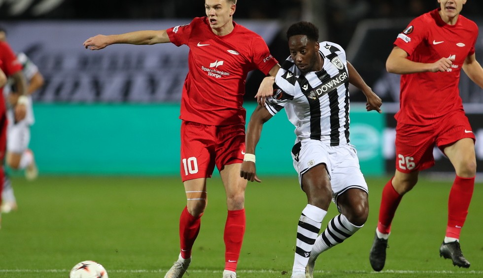 A generic square placeholder image with rounded corners in a figure.