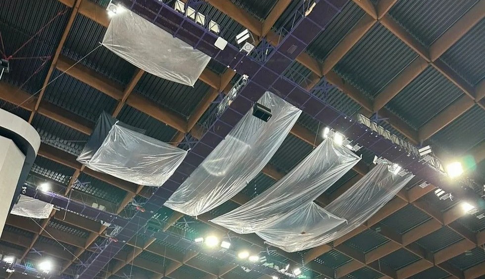 A generic square placeholder image with rounded corners in a figure.