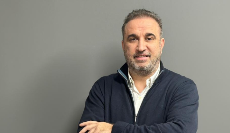 A generic square placeholder image with rounded corners in a figure.