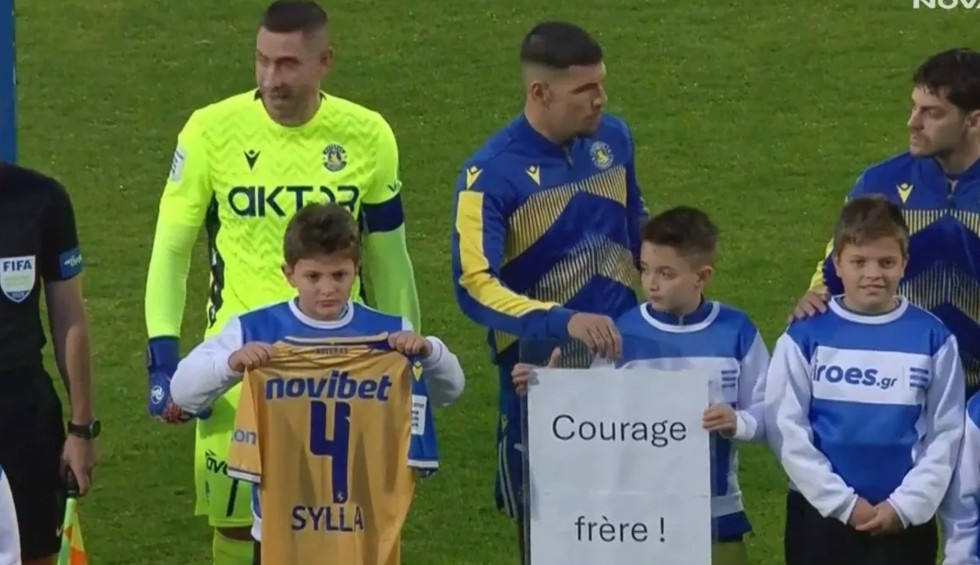 Όλη η οικογένεια του Αστέρα στο πλευρό του Σιλά