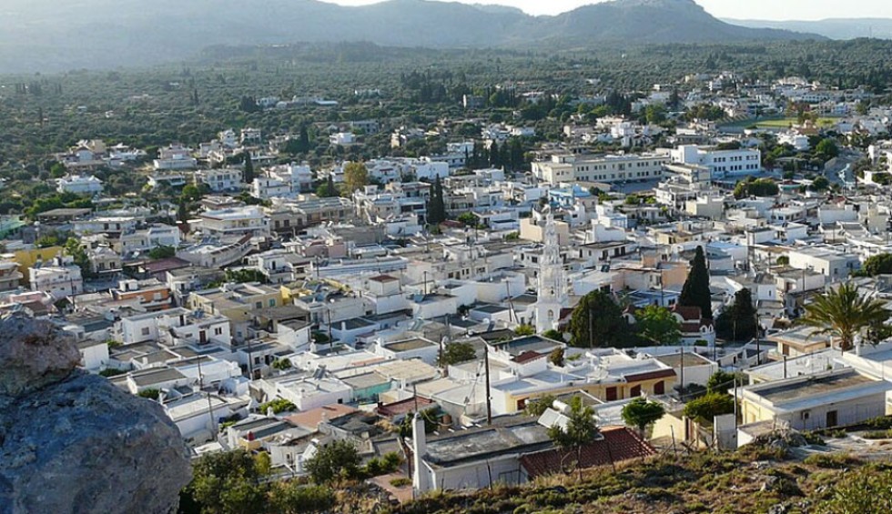 A generic square placeholder image with rounded corners in a figure.