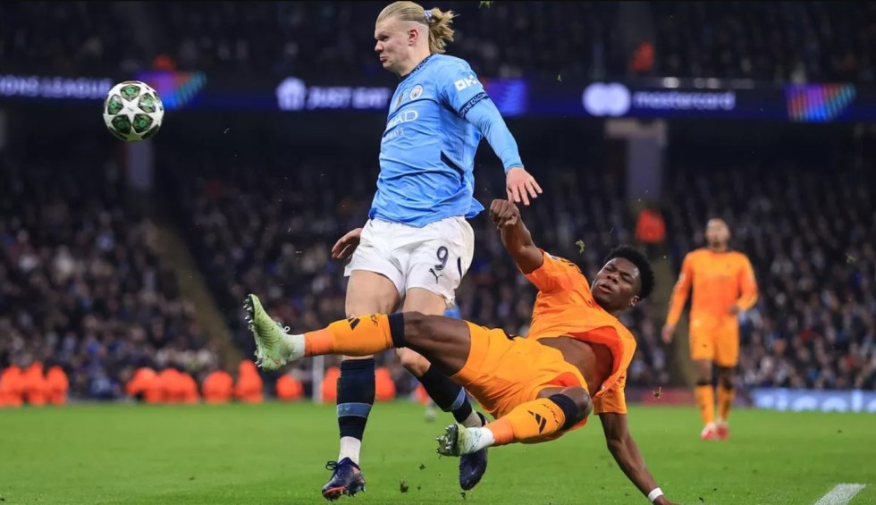 A generic square placeholder image with rounded corners in a figure.