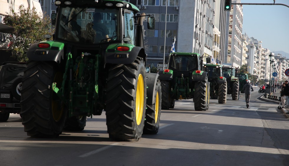 Σήμερα η σύσκεψη αγροτών για συνάντηση με Μητσοτάκη: Πού συνεχίζονται τα μπλόκα