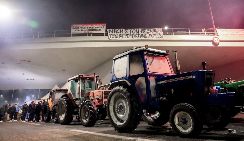 Αγρότες σε Τσιάρα: «Ασπιρίνες»-Τι θα γίνει με τα μπλόκα ενόψει Χριστουγέννων