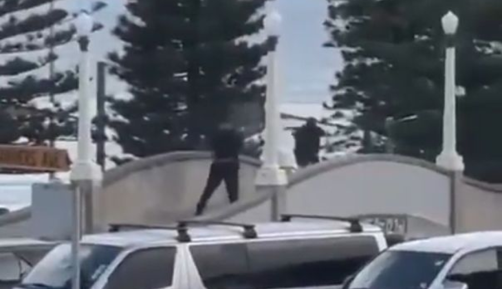 Μακελάρης αιματοκύλισε το Σίδνεϊ: Τουλάχιστον 10 οι νεκροί