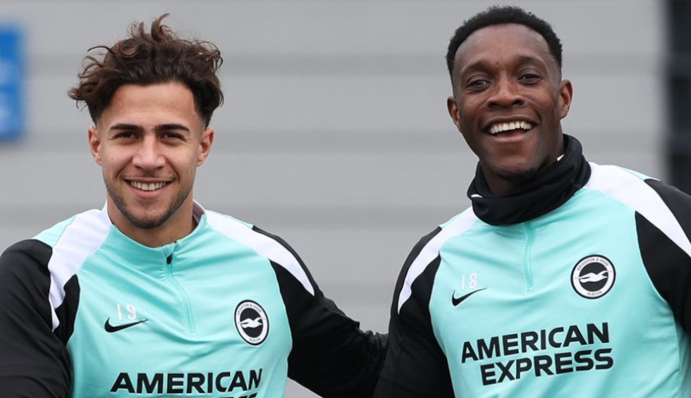 Τα «ελληνικά» του Γουέλμπεκ για τον Μπάμπη Κωστούλα