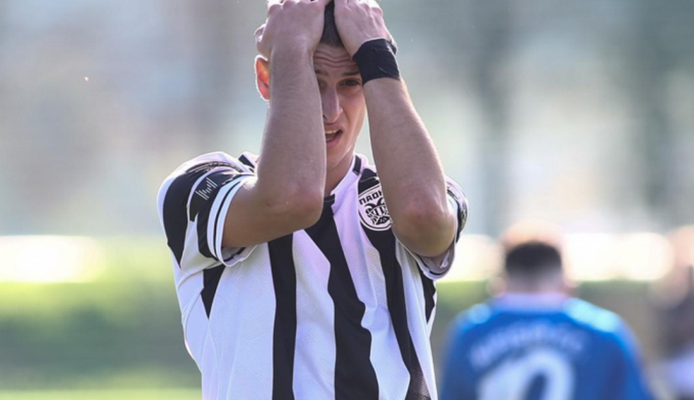 A generic square placeholder image with rounded corners in a figure.