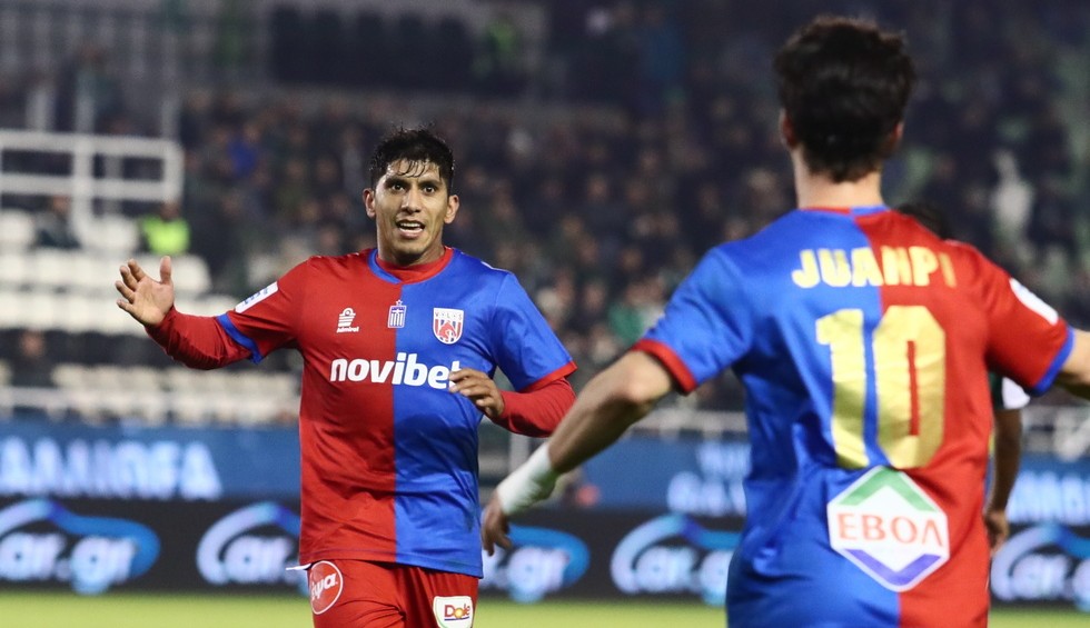 Ο Κόμπα μειώνει σε 2-1 και ξαναβάζει τον Βόλο στο ματς