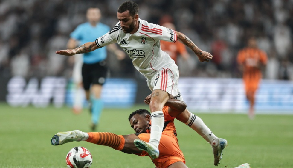 Η ΑΕΚ ενδιαφέρεται για τον Ράφα Σίλβα της Μπεσίκτας σύμφωνα με τους Τούρκους