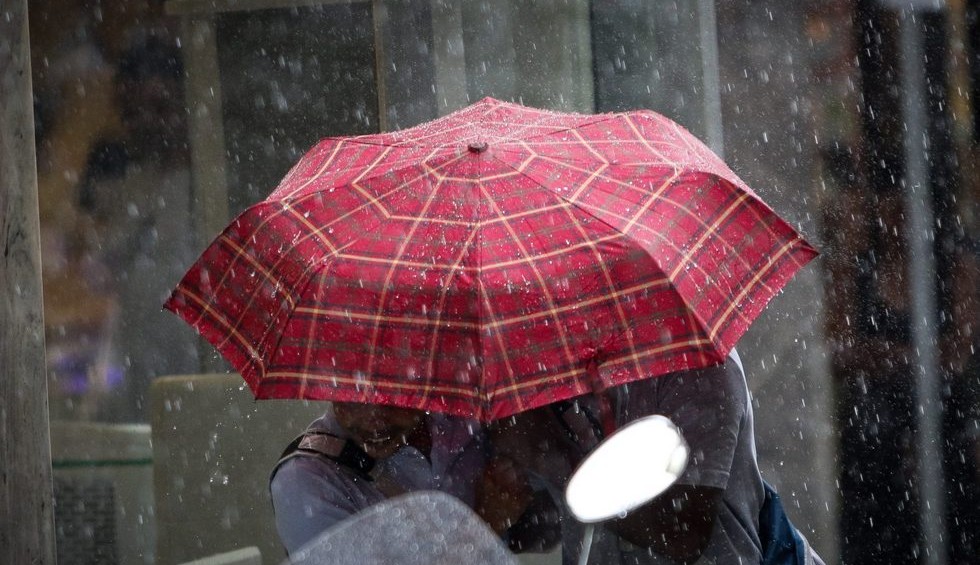 Άστατα Χριστούγεννα: Βροχές και σποραδικές καταιγίδες