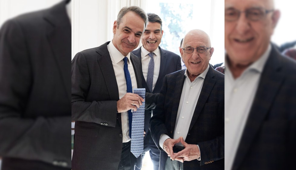 Δώρο-έκπληξη στον Κυριάκο Μητσοτάκη από τον Νικήτα Κακλαμάνη