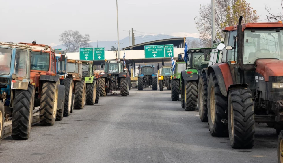 Αγρότες: 18 μπλόκα λένε «ναι» στον διάλογο-Καλούν σε συμπόρευση για συνάντηση με την κυβέρνηση