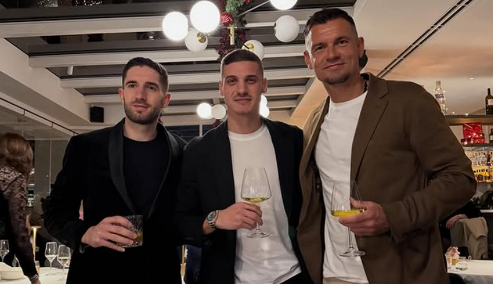 A generic square placeholder image with rounded corners in a figure.