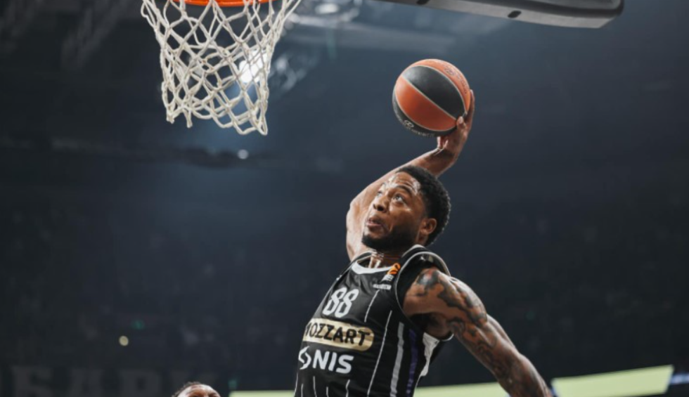 Ολυμπιακός: Η Παρτιζάν ζητάει buy-out για τον Ταϊρίκ Τζόουνς-Τον θέλει η Ντουμπάι