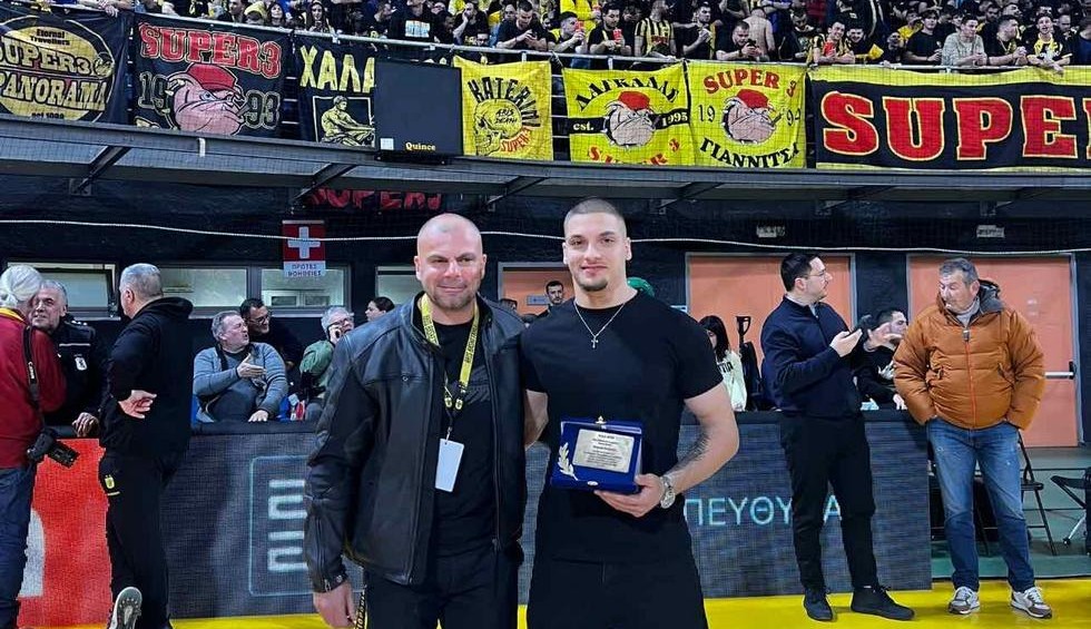 A generic square placeholder image with rounded corners in a figure.