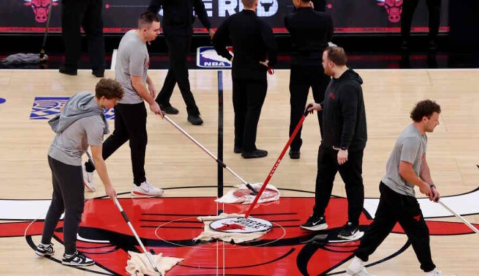 A generic square placeholder image with rounded corners in a figure.