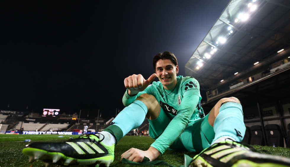 A generic square placeholder image with rounded corners in a figure.