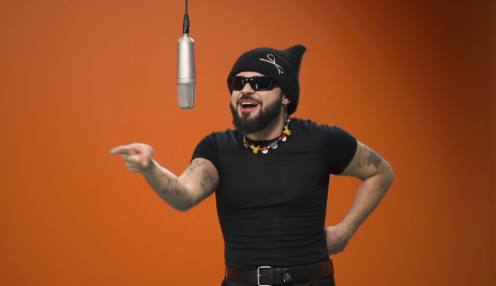 A generic square placeholder image with rounded corners in a figure.