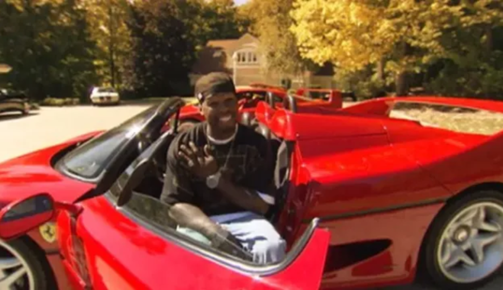 A generic square placeholder image with rounded corners in a figure.