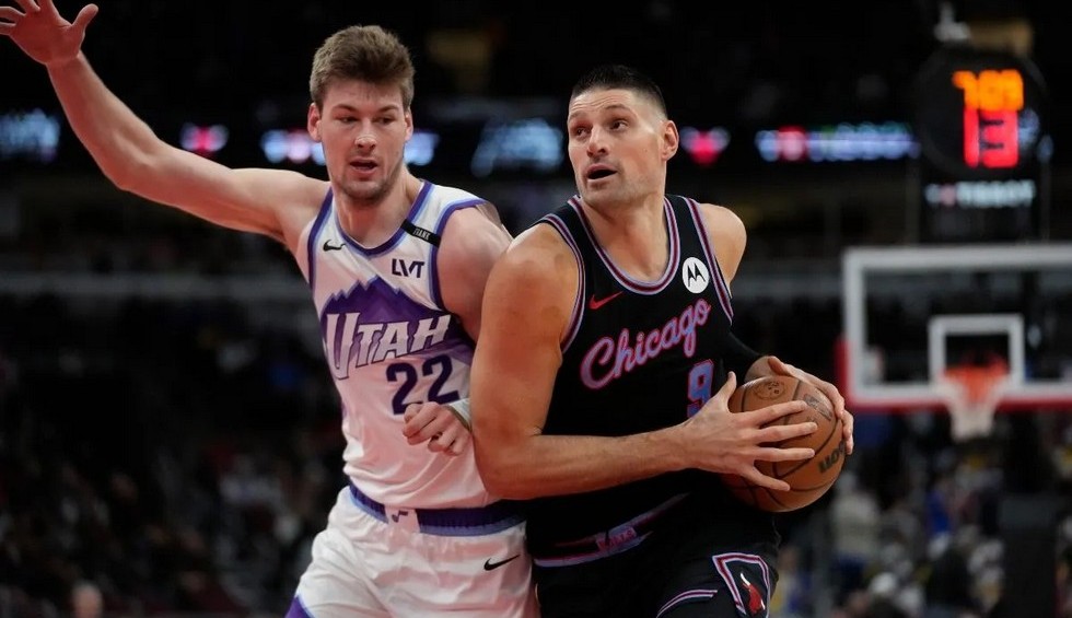 A generic square placeholder image with rounded corners in a figure.