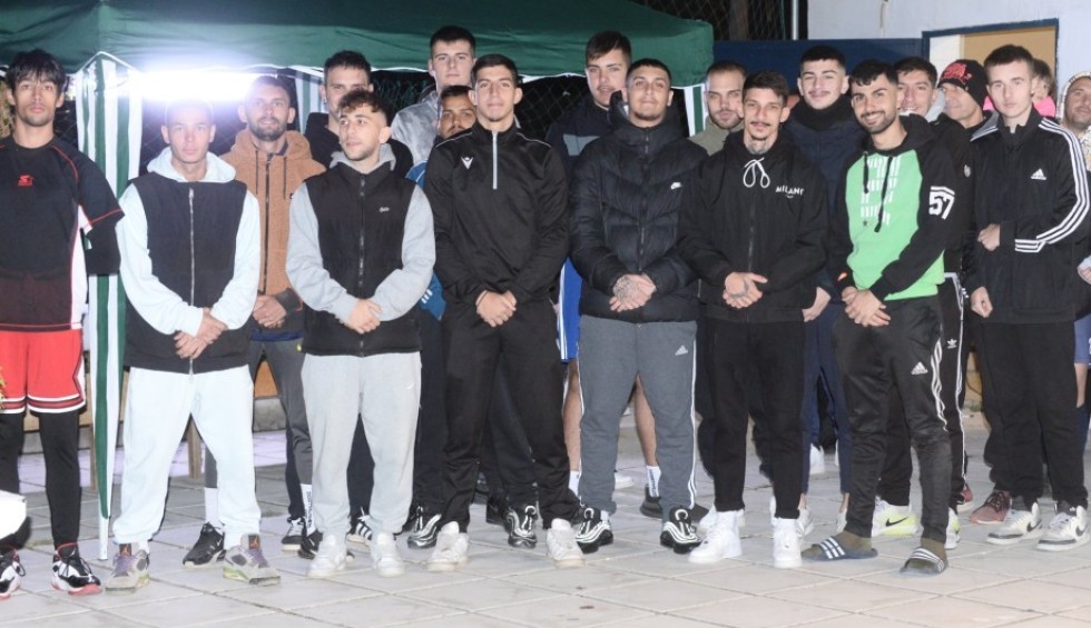 A generic square placeholder image with rounded corners in a figure.