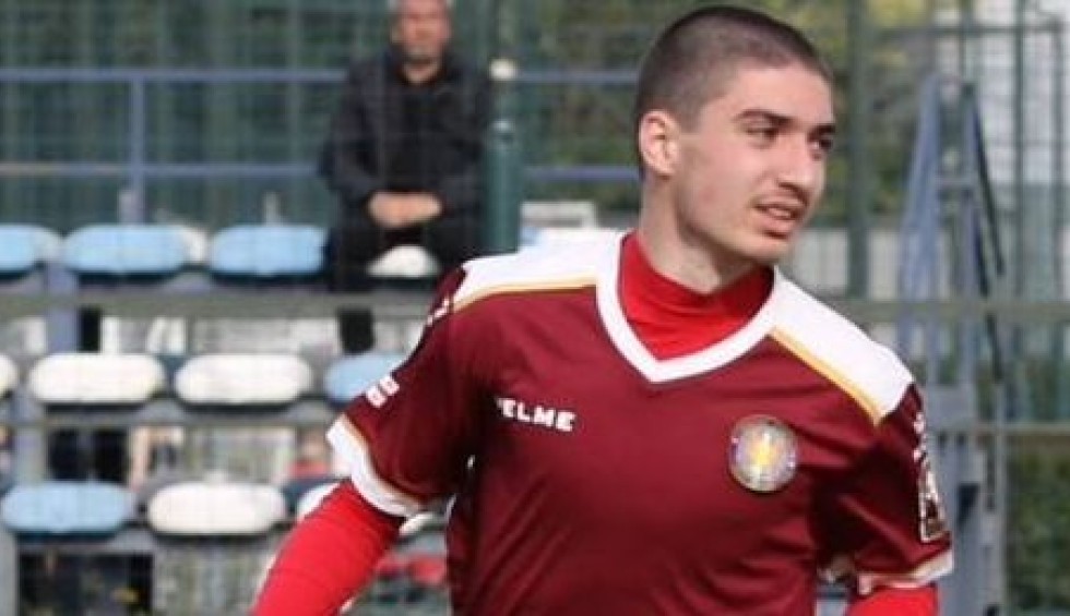 A generic square placeholder image with rounded corners in a figure.