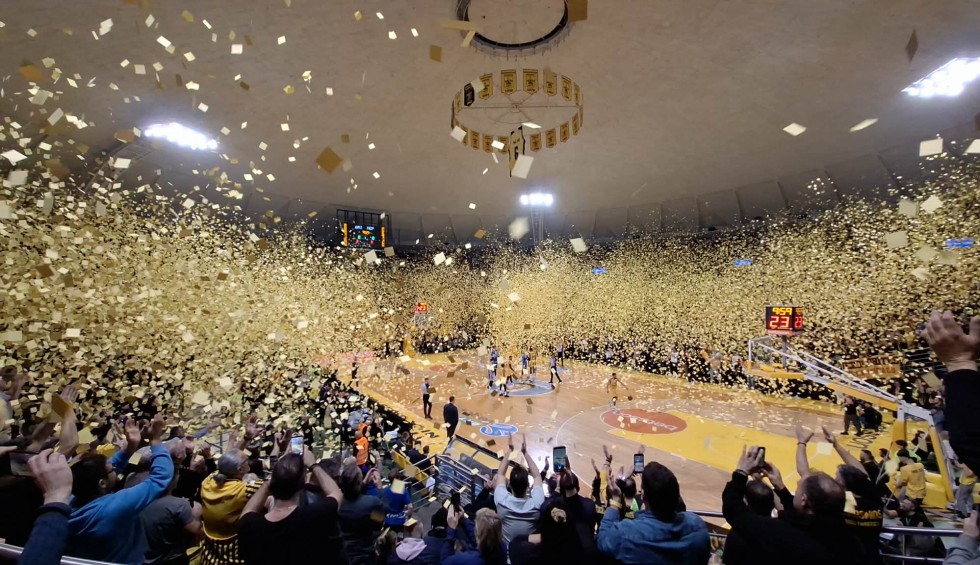 A generic square placeholder image with rounded corners in a figure.