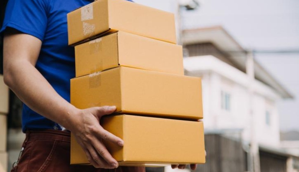 A generic square placeholder image with rounded corners in a figure.