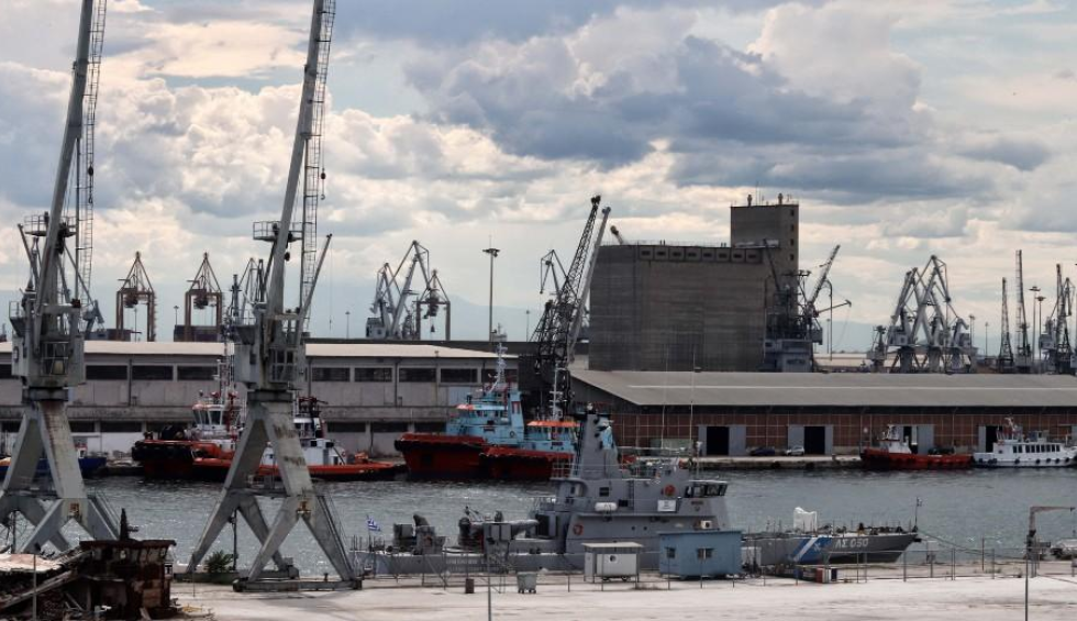 A generic square placeholder image with rounded corners in a figure.