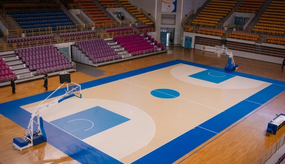 A generic square placeholder image with rounded corners in a figure.