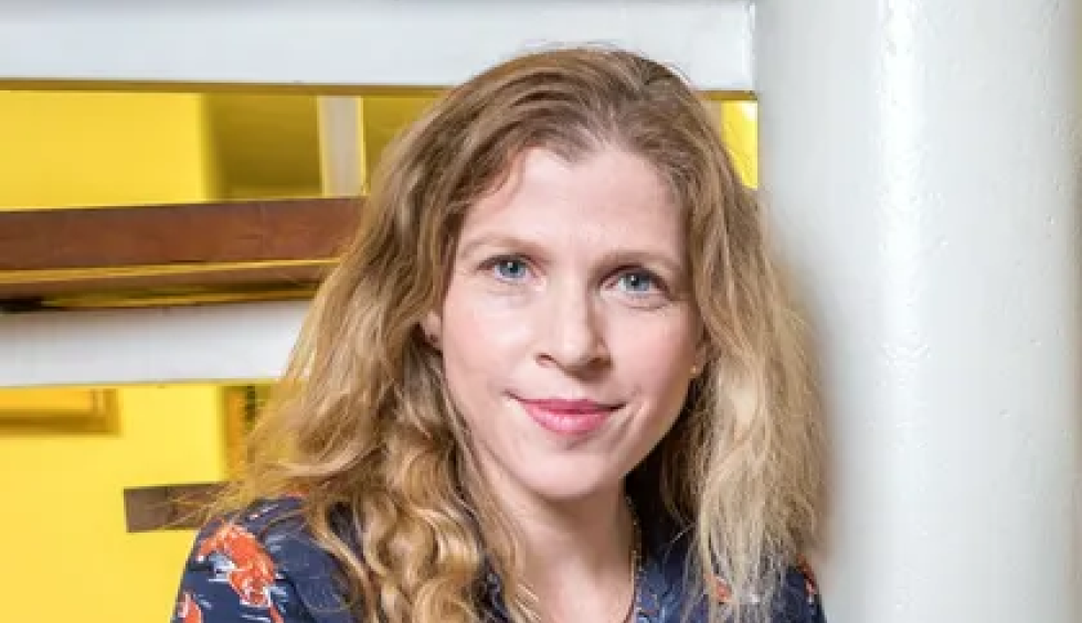 A generic square placeholder image with rounded corners in a figure.