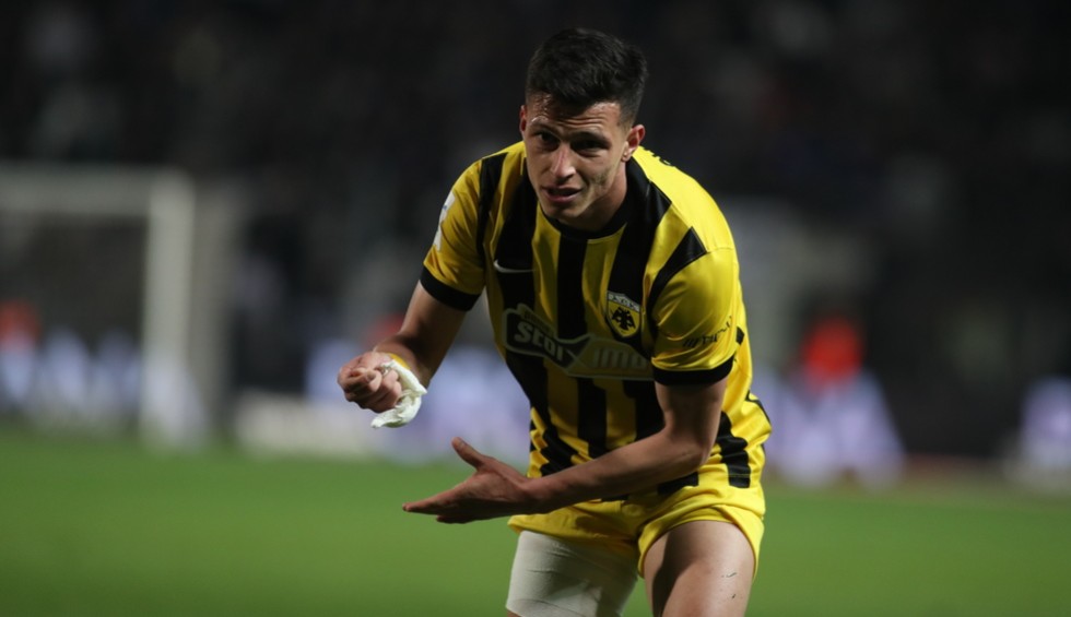 A generic square placeholder image with rounded corners in a figure.