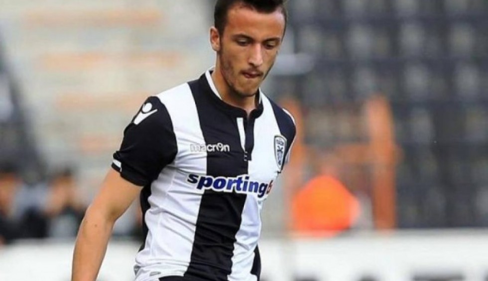 A generic square placeholder image with rounded corners in a figure.