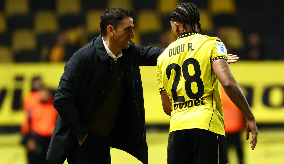 A generic square placeholder image with rounded corners in a figure.