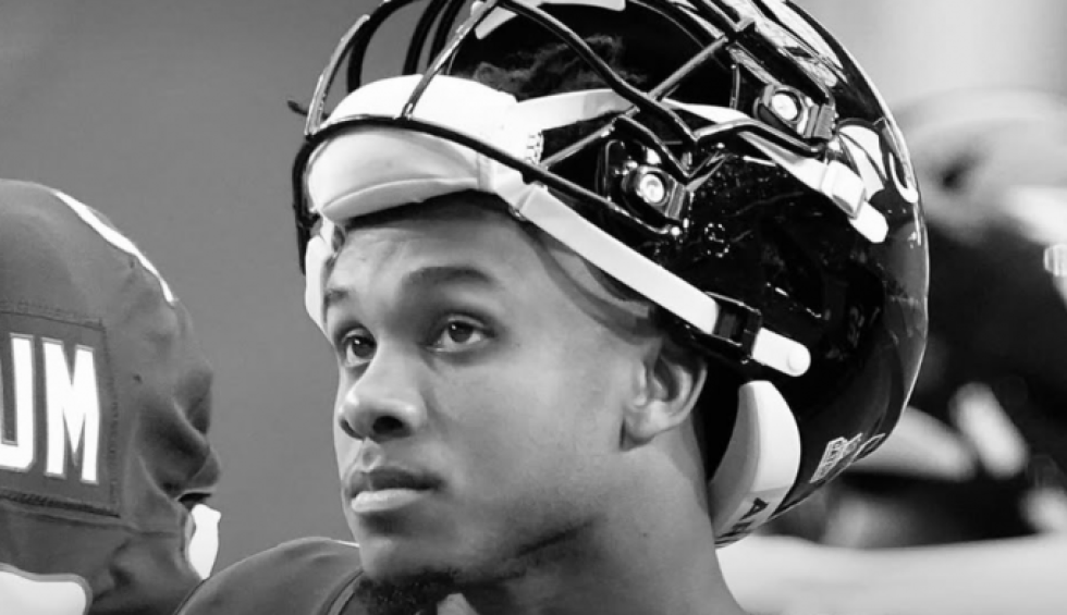 A generic square placeholder image with rounded corners in a figure.